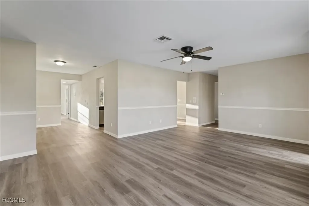 27580 Wisconsin Street Bonita Springs FL 34135