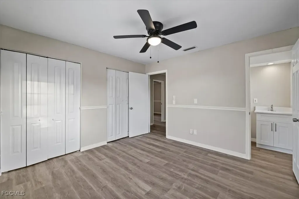 27580 Wisconsin Street Bonita Springs FL 34135