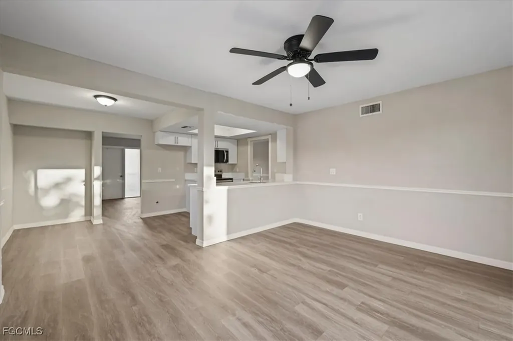 27580 Wisconsin Street Bonita Springs FL 34135