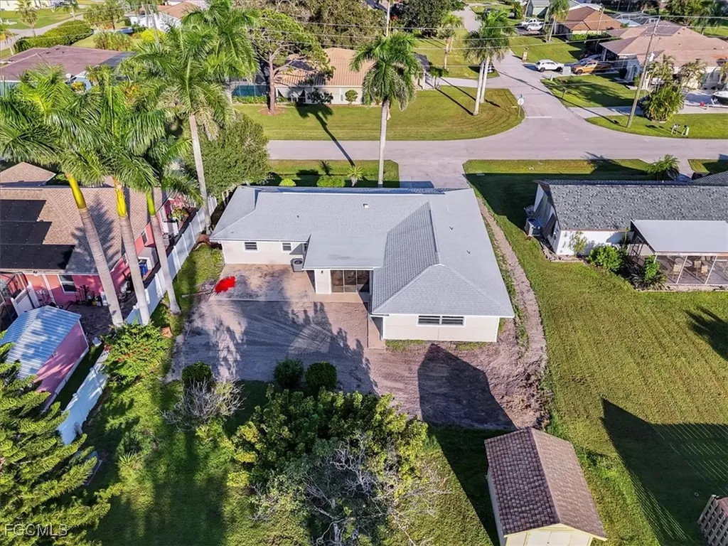 27580 Wisconsin Street Bonita Springs FL 34135