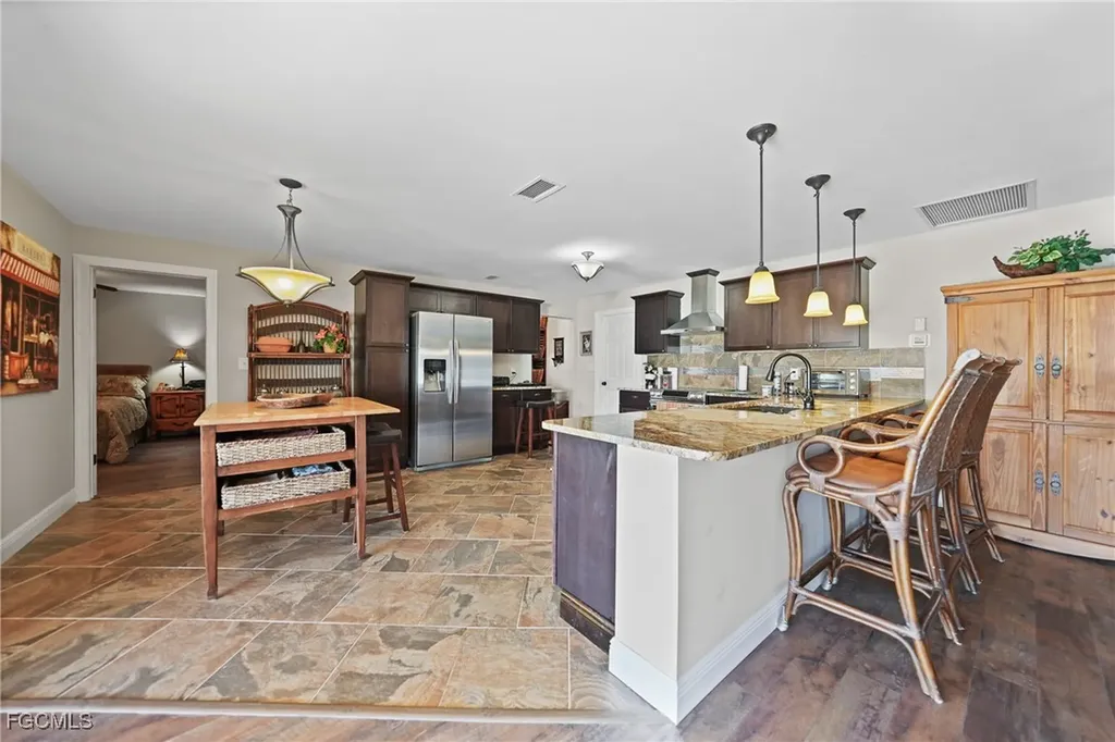 4536 Vinsetta Avenue North Fort Myers FL 33903