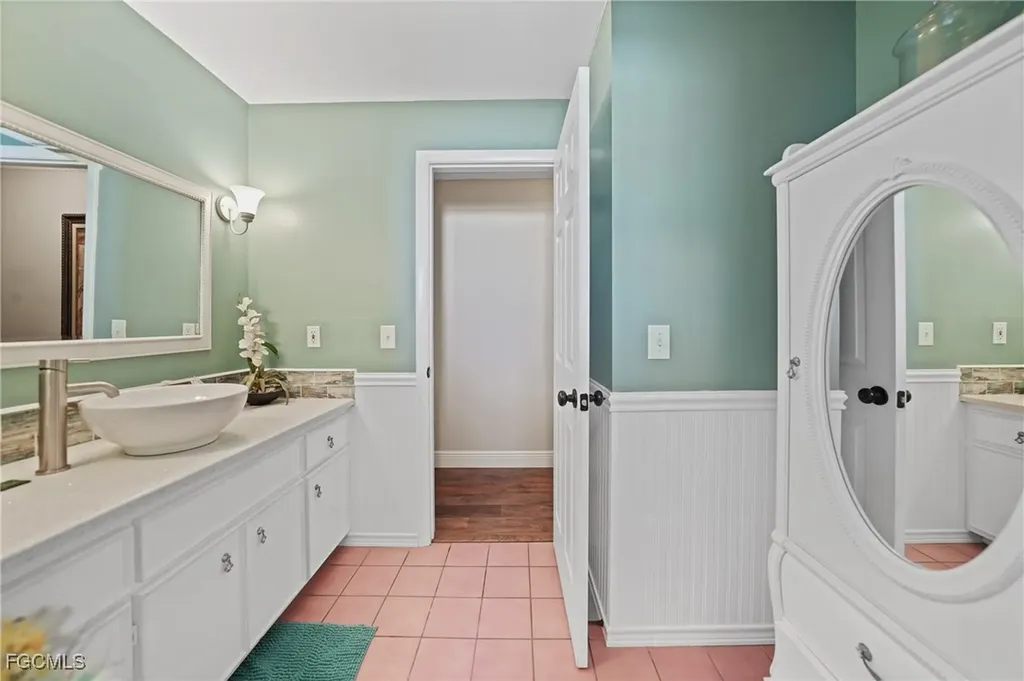 4536 Vinsetta Avenue North Fort Myers FL 33903