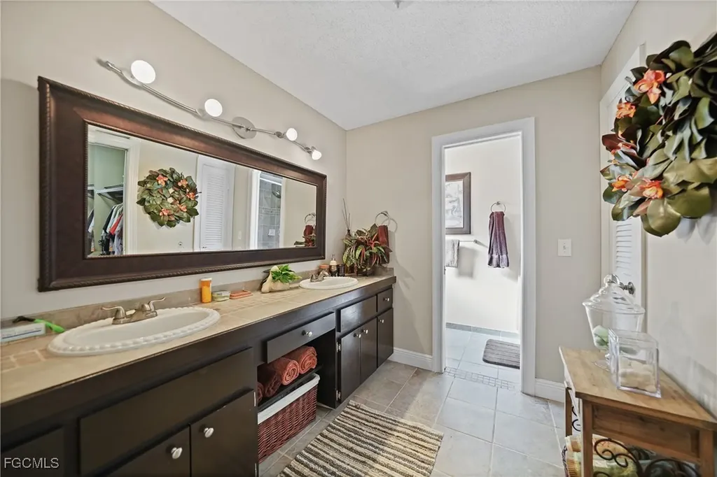 4536 Vinsetta Avenue North Fort Myers FL 33903