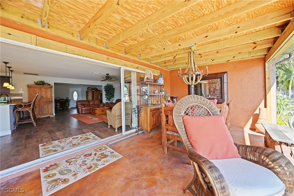 4536 Vinsetta Avenue North Fort Myers FL 33903
