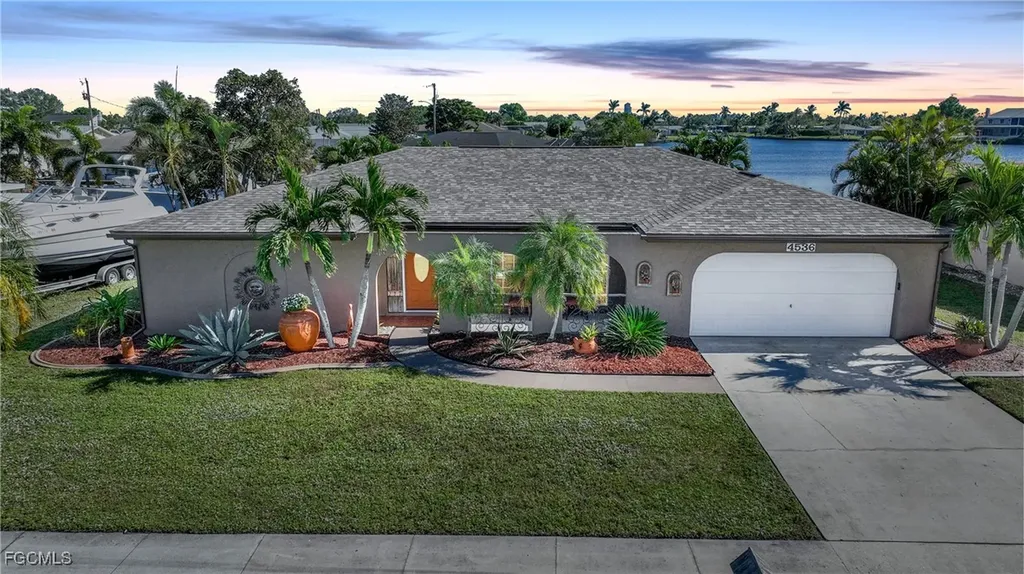4536 Vinsetta Avenue North Fort Myers FL 33903