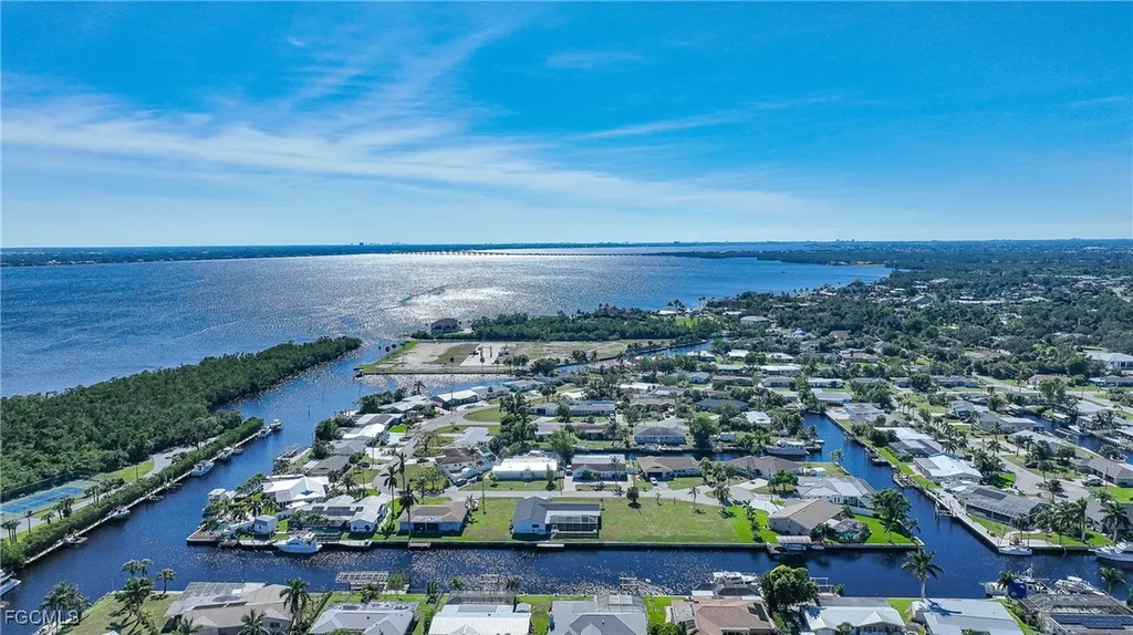 4536 Vinsetta Avenue North Fort Myers FL 33903