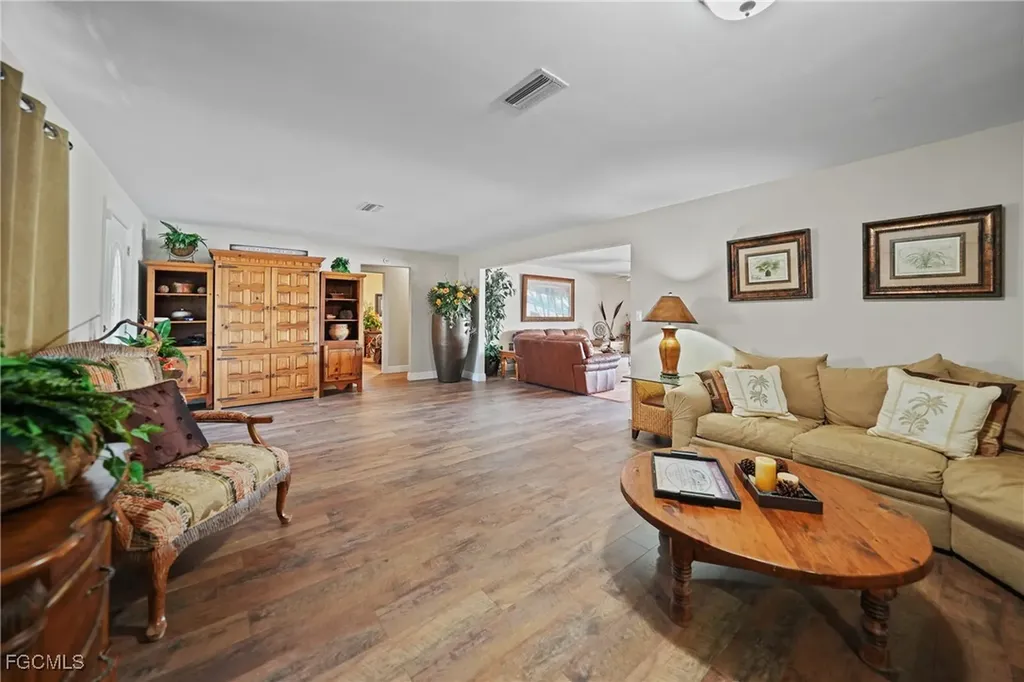 4536 Vinsetta Avenue North Fort Myers FL 33903