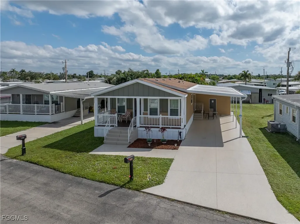 3145 Venus Lane North Fort Myers FL 33903