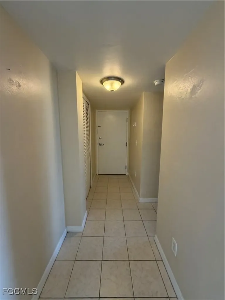 4803 Sunset Court Cape Coral FL 33904
