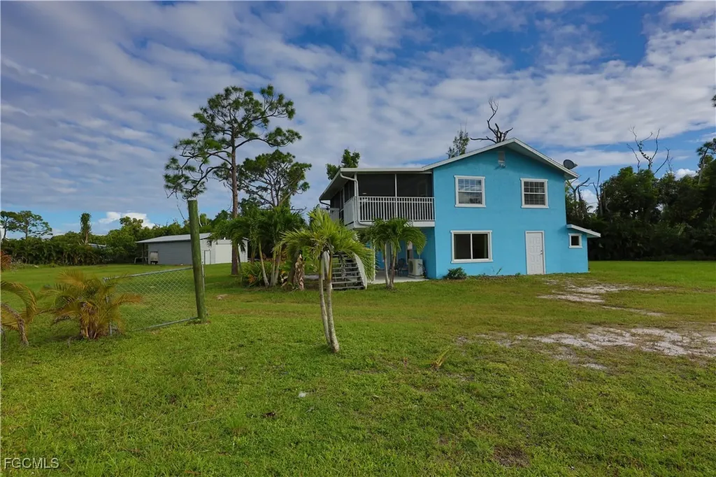 8642 Whispering Pines Drive St. James City FL 33956