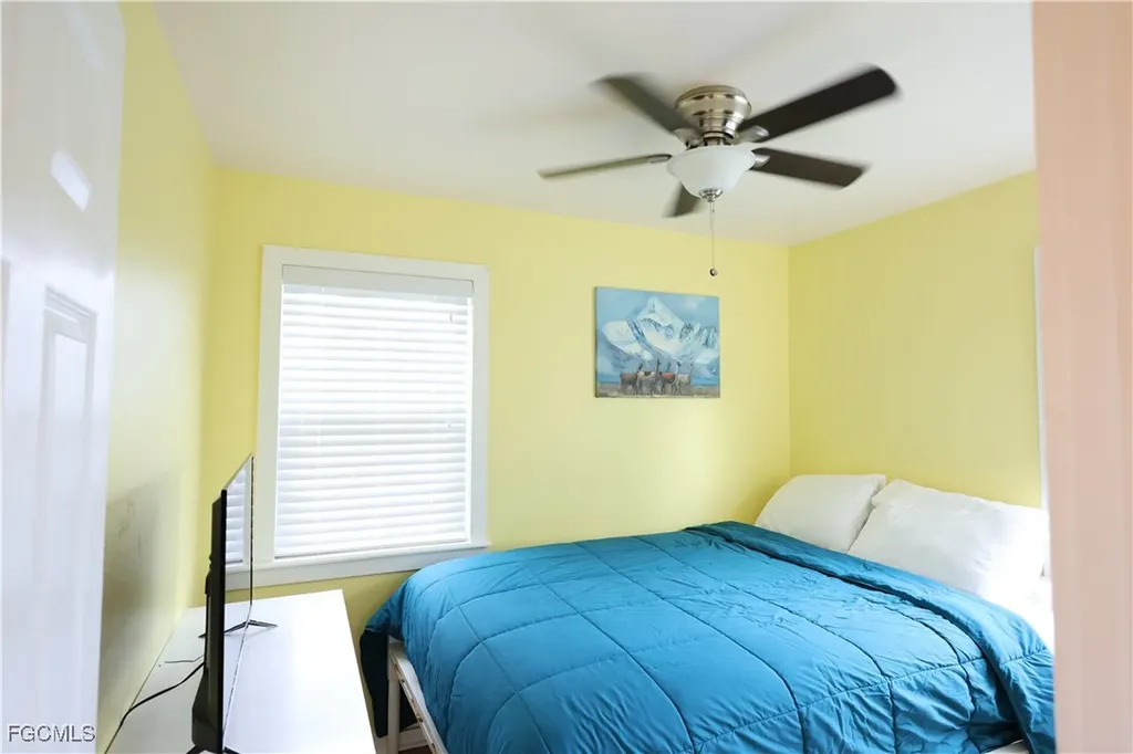 8642 Whispering Pines Drive St. James City FL 33956