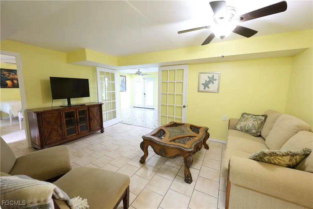 8642 Whispering Pines Drive St. James City FL 33956
