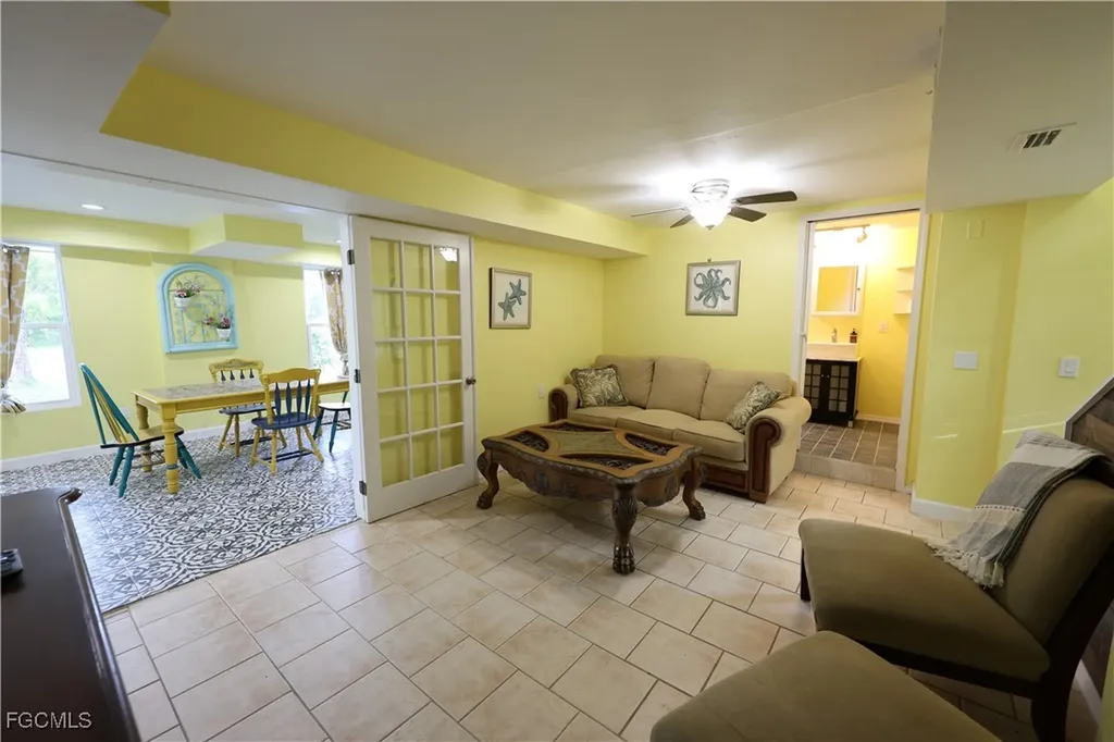 8642 Whispering Pines Drive St. James City FL 33956
