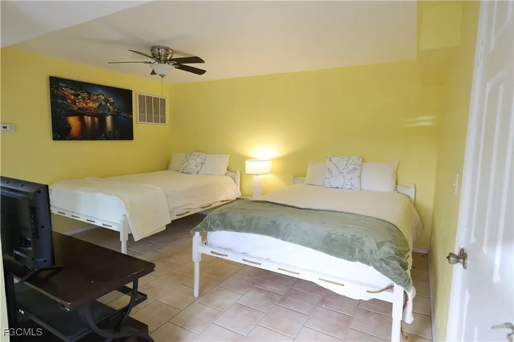 8642 Whispering Pines Drive St. James City FL 33956