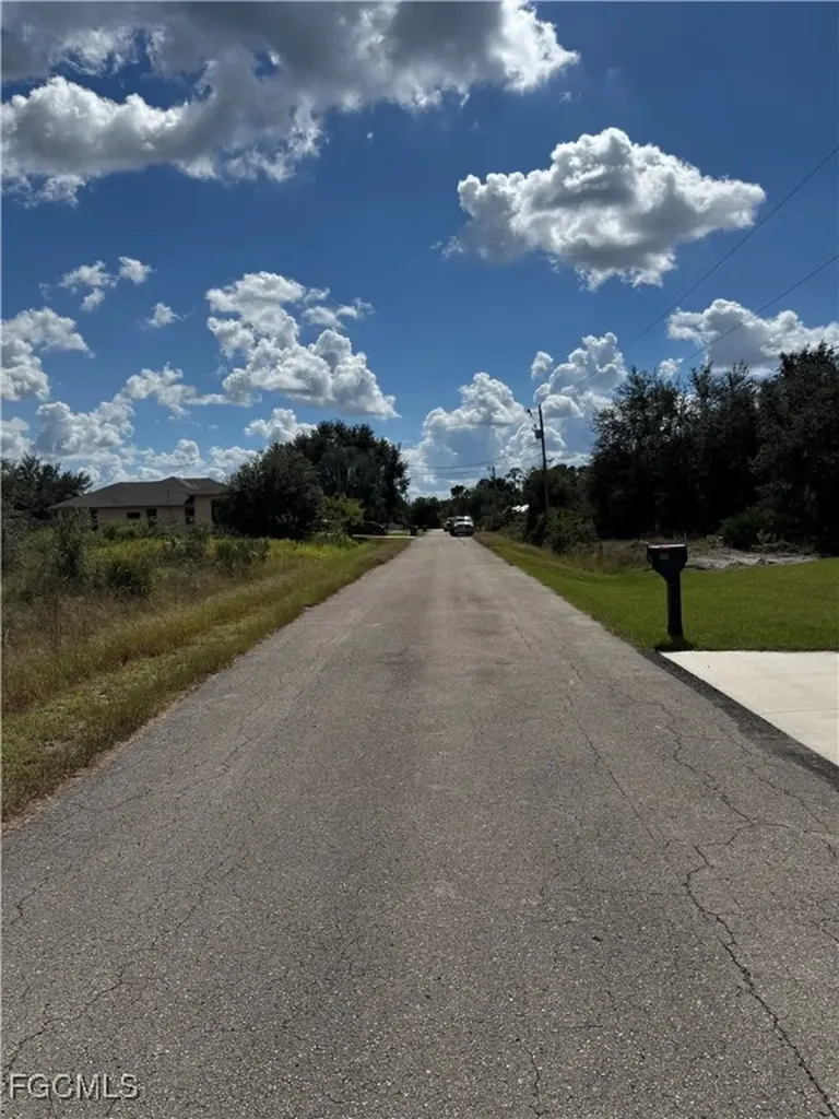 808 Poinsettia Avenue Lehigh Acres FL 33972