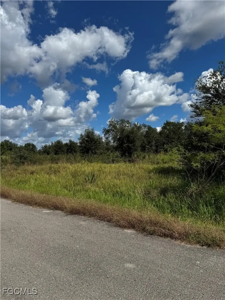 808 Poinsettia Avenue Lehigh Acres FL 33972