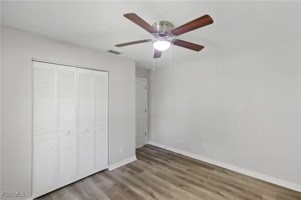 1505 NE 6th Place Cape Coral FL 33909