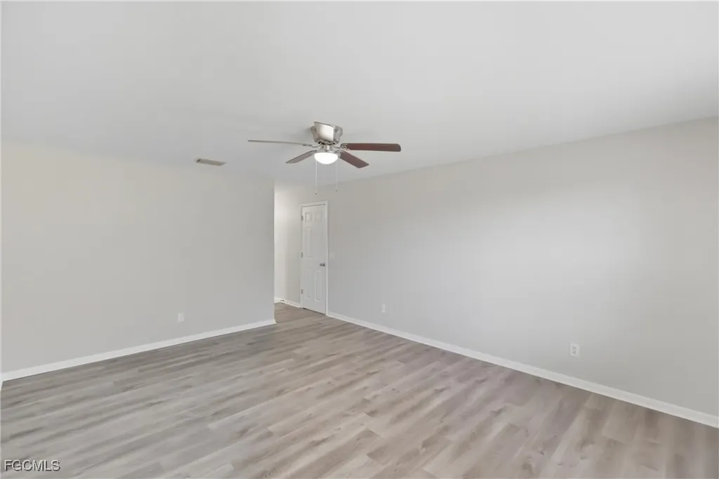 1505 NE 6th Place Cape Coral FL 33909