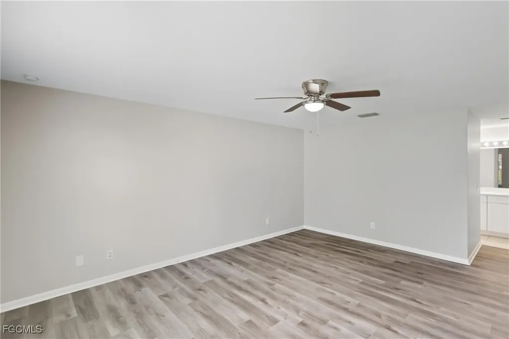 1505 NE 6th Place Cape Coral FL 33909