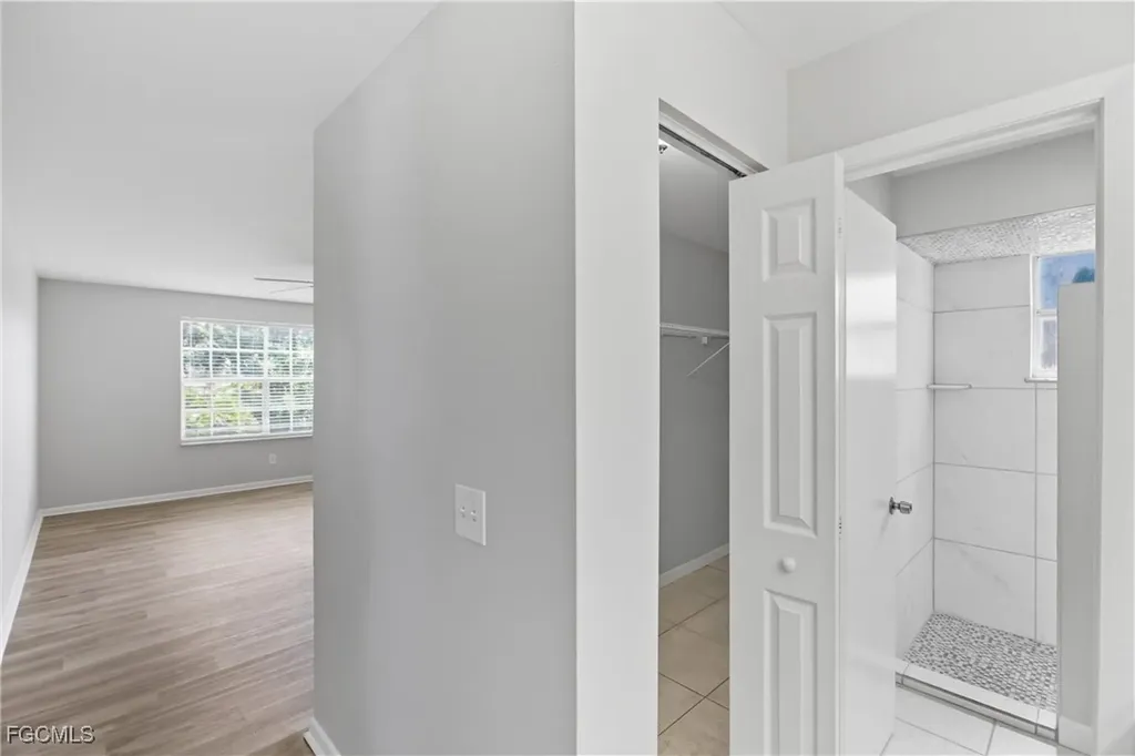 1505 NE 6th Place Cape Coral FL 33909