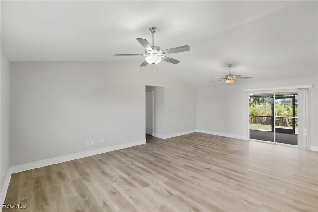 1505 NE 6th Place Cape Coral FL 33909