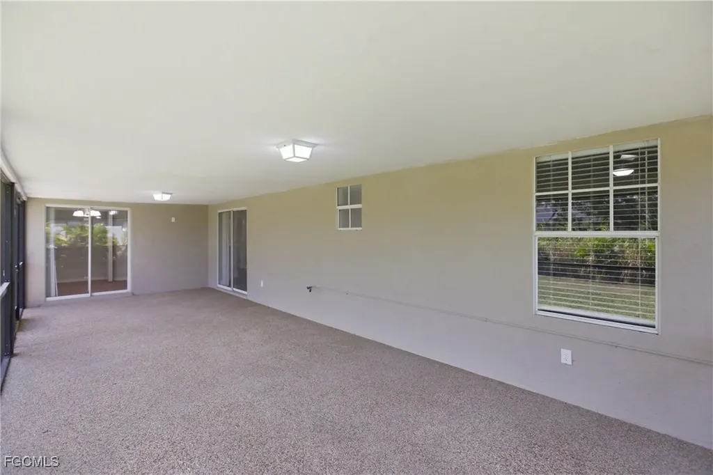 1505 NE 6th Place Cape Coral FL 33909