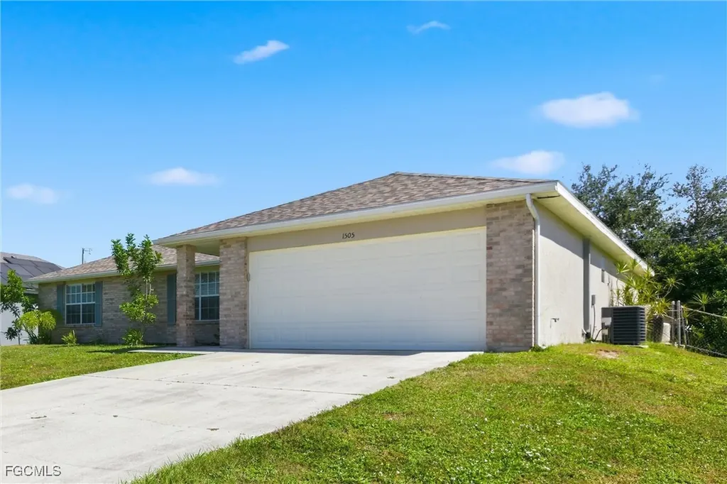 1505 NE 6th Place Cape Coral FL 33909