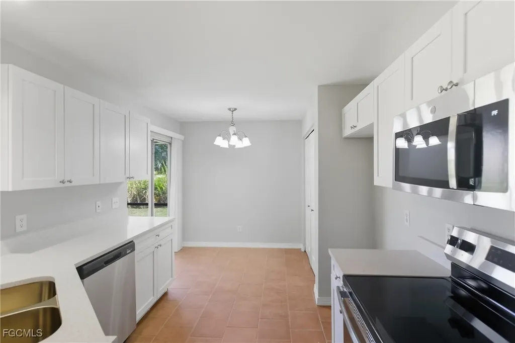 1505 NE 6th Place Cape Coral FL 33909