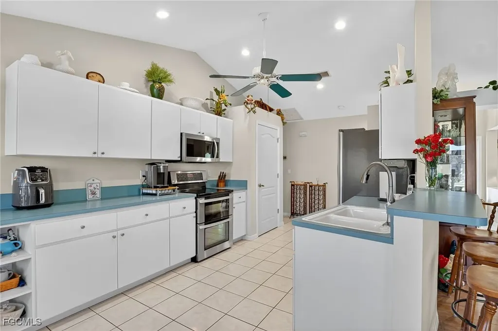 4306 SW 3rd Avenue Cape Coral FL 33914
