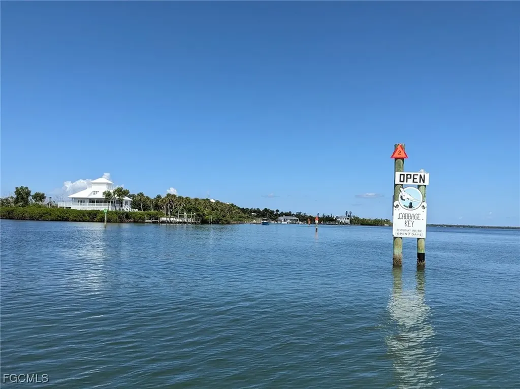 4306 SW 3rd Avenue Cape Coral FL 33914