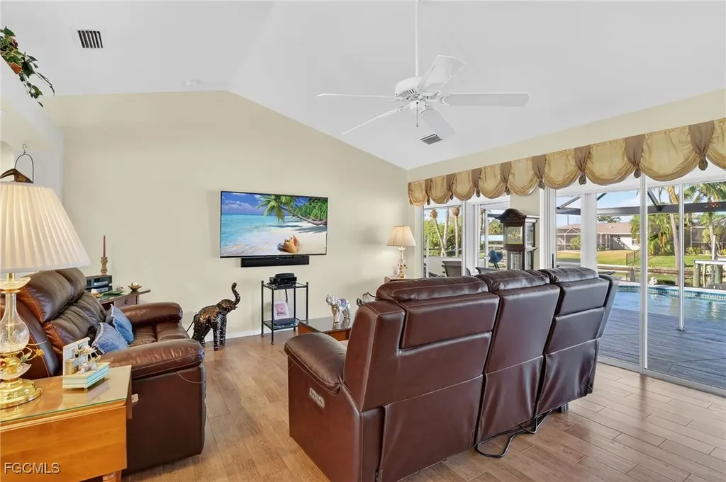 4306 SW 3rd Avenue Cape Coral FL 33914