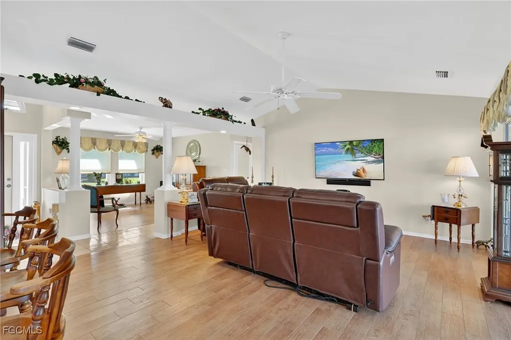 4306 SW 3rd Avenue Cape Coral FL 33914