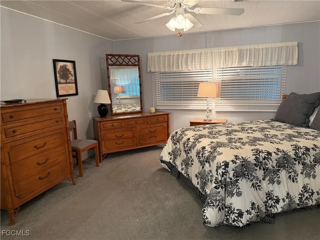 472 Nicklaus Boulevard North Fort Myers FL 33903