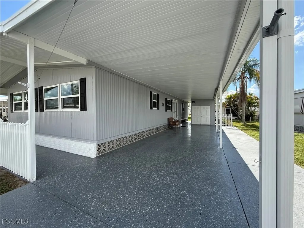 472 Nicklaus Boulevard North Fort Myers FL 33903