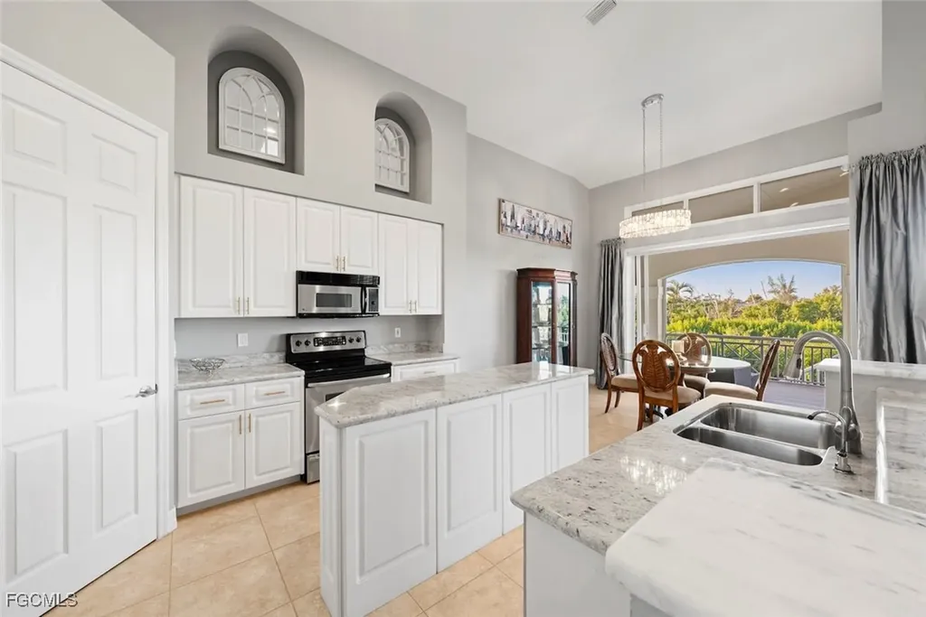 824 Birdie View Point Sanibel FL 33957