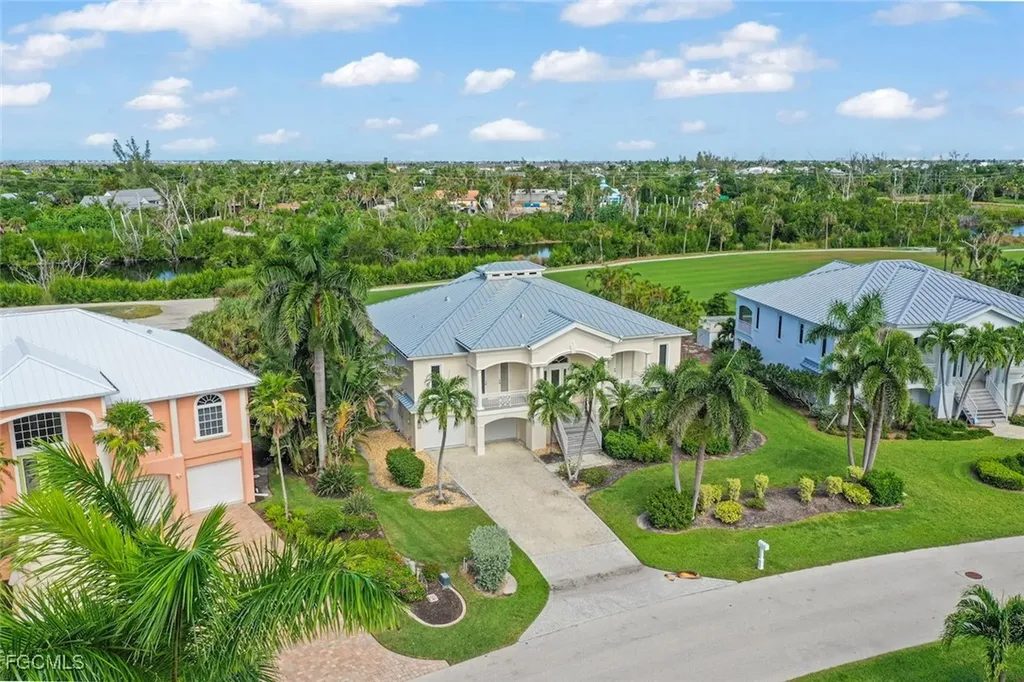 824 Birdie View Point Sanibel FL 33957