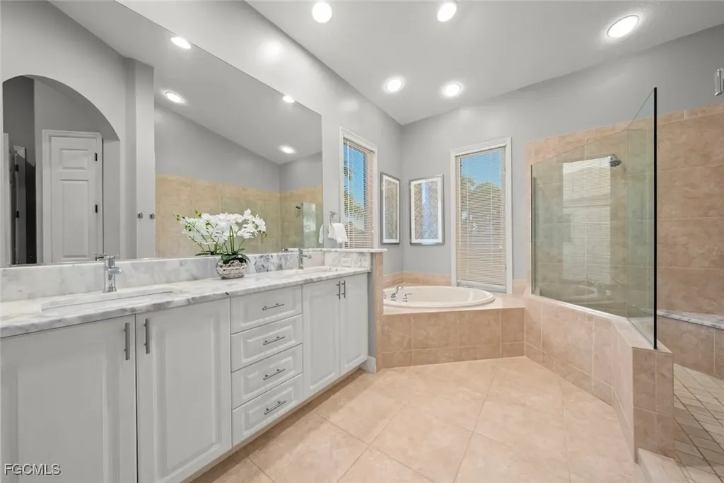 824 Birdie View Point Sanibel FL 33957