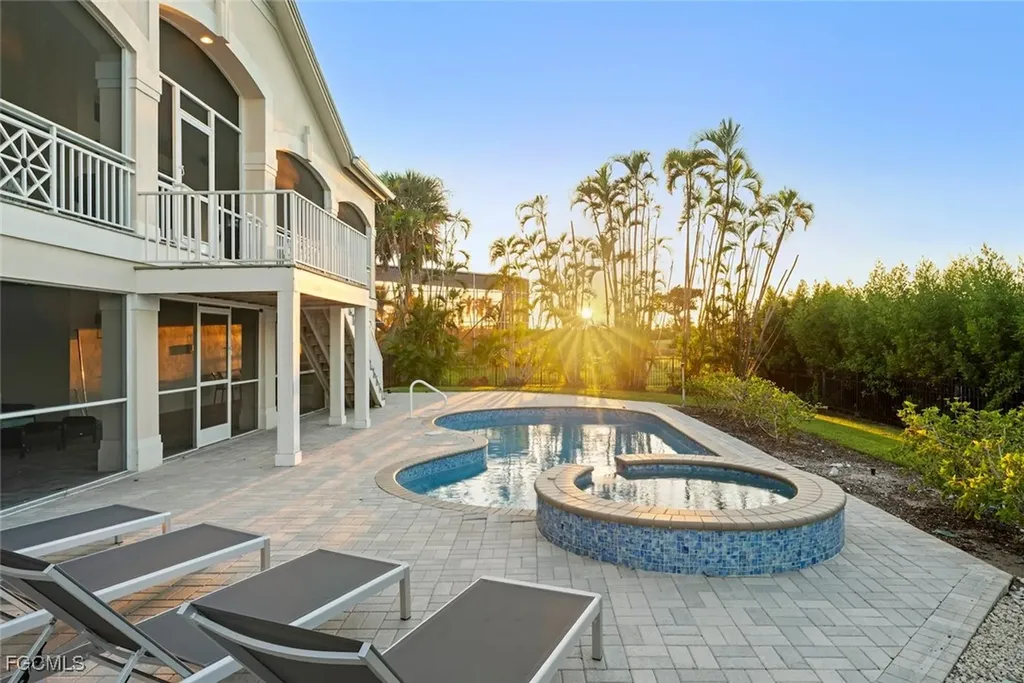 824 Birdie View Point Sanibel FL 33957