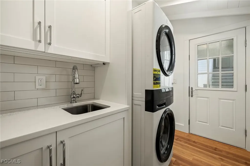 1517 Sand Castle Road Sanibel FL 33957