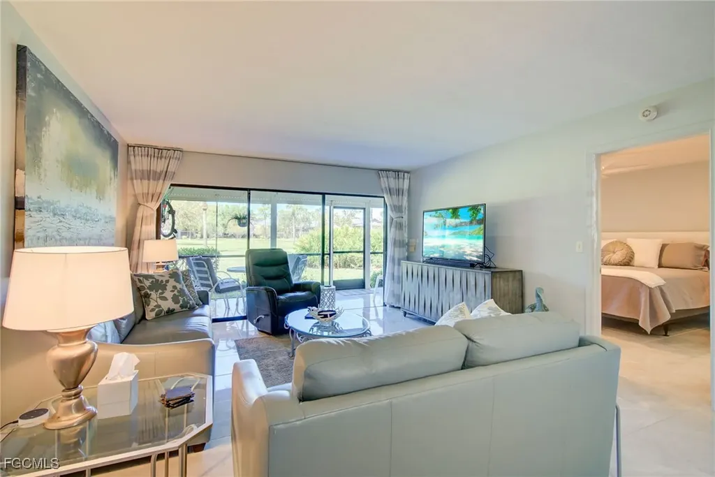 1232 Commonwealth Circle Naples FL 34116