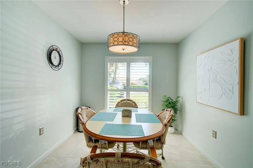 1232 Commonwealth Circle Naples FL 34116