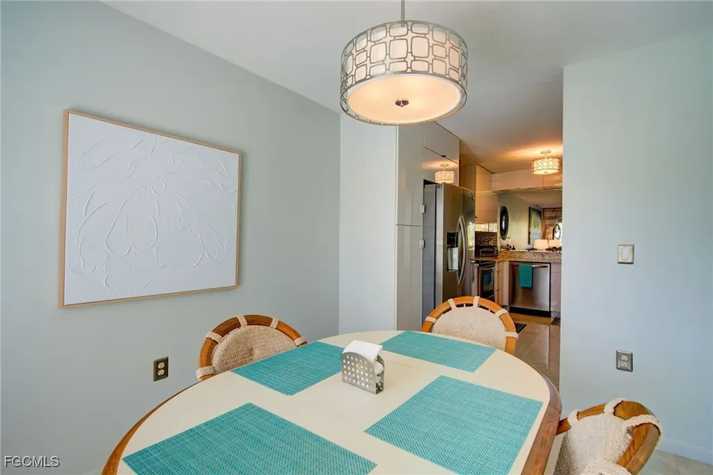 1232 Commonwealth Circle Naples FL 34116