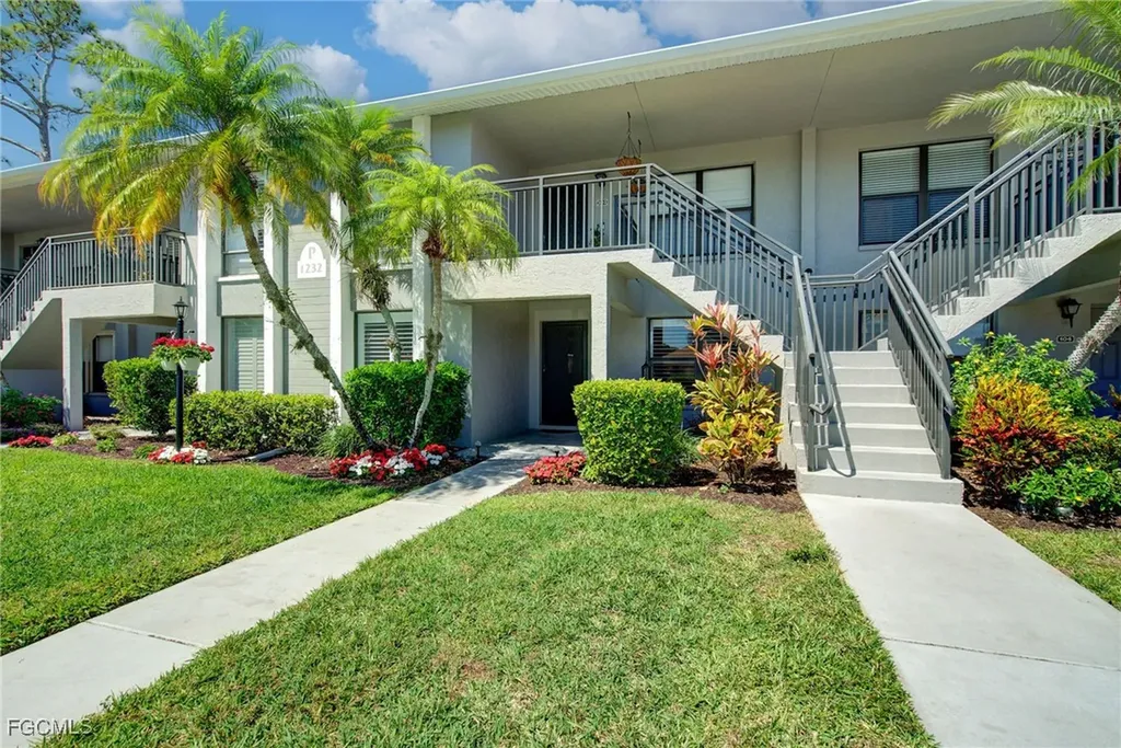 1232 Commonwealth Circle Naples FL 34116