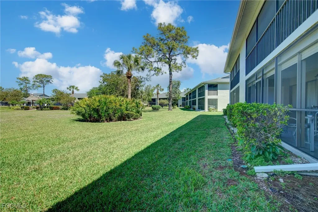 1232 Commonwealth Circle Naples FL 34116