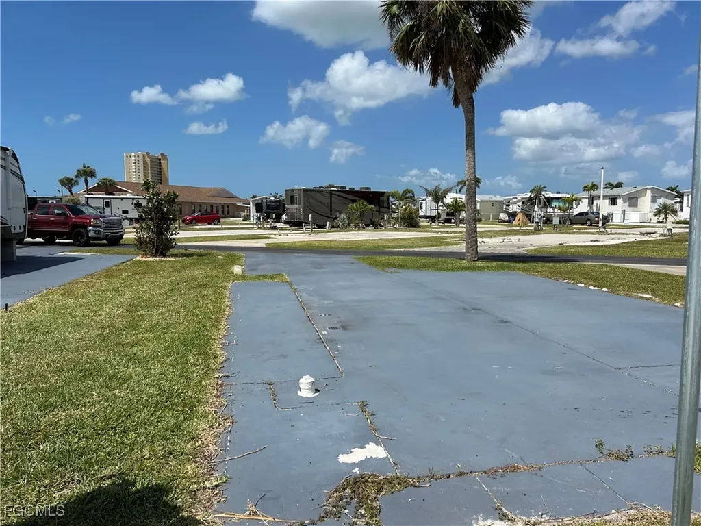 19681 261 Summerlin Road Fort Myers FL 33908