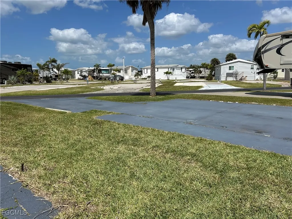 19681 261 Summerlin Road Fort Myers FL 33908