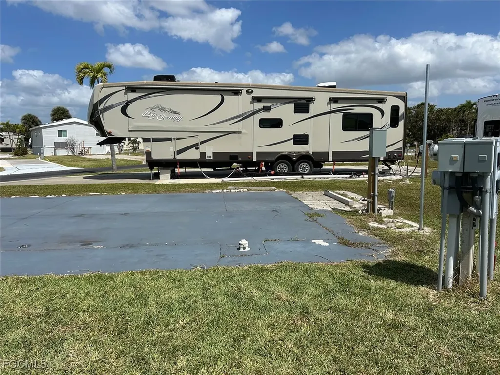 19681 261 Summerlin Road Fort Myers FL 33908