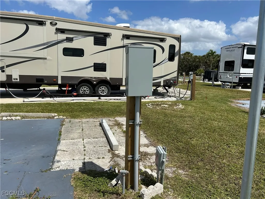 19681 261 Summerlin Road Fort Myers FL 33908