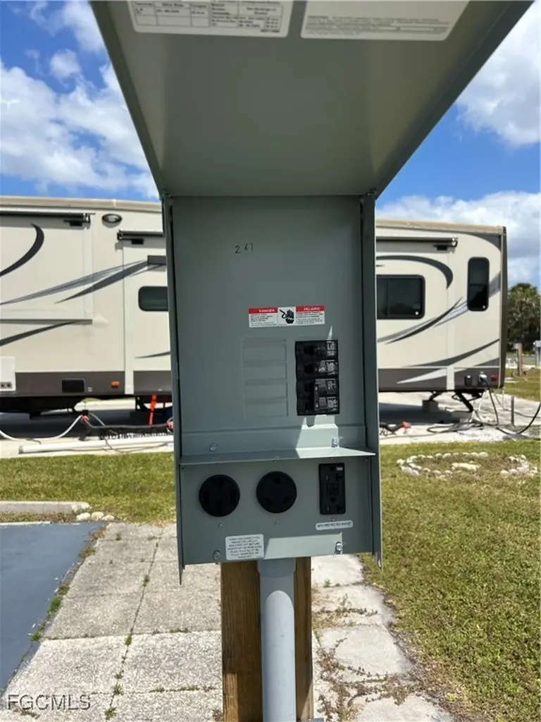 19681 261 Summerlin Road Fort Myers FL 33908