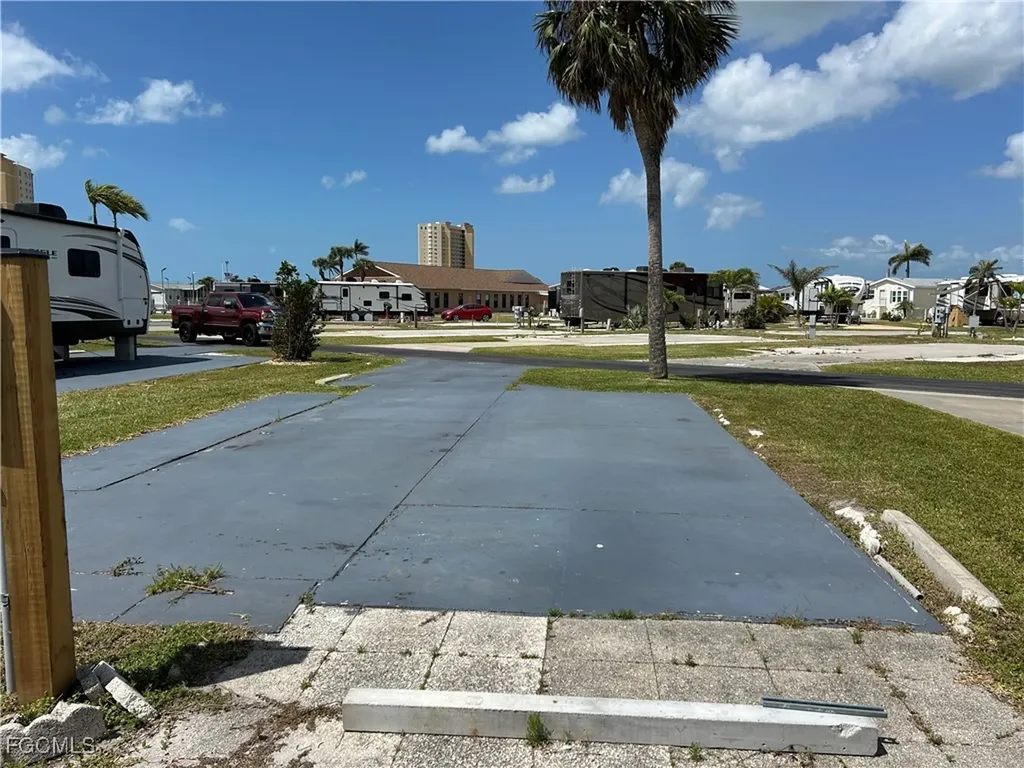 19681 261 Summerlin Road Fort Myers FL 33908